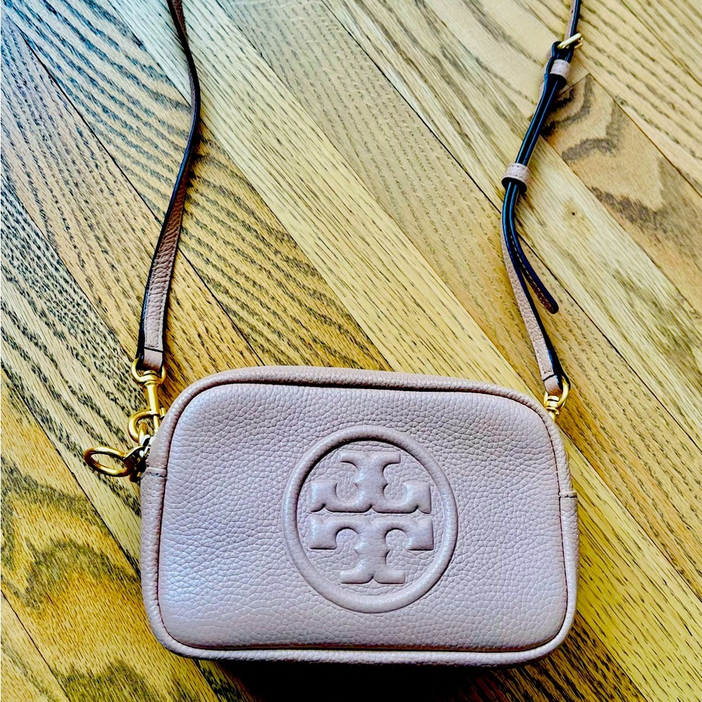 Tory Burch Perry Bombe Mini Bag